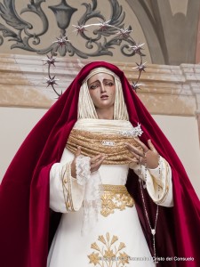 Im+ígenes de la Virgen con distintos vestidos (18)  