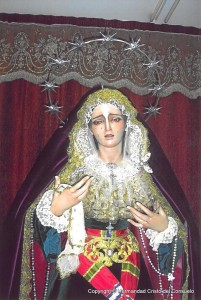 Im+ígenes de la Virgen con distintos vestidos (29)  
