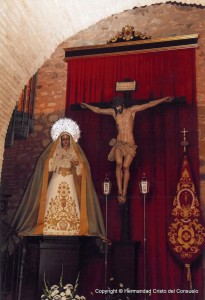 Im+ígenes de la Virgen con distintos vestidos (5)